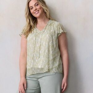 NWOT Lauren Conrad Tie Front Green Ruffled V-Neck Blouse